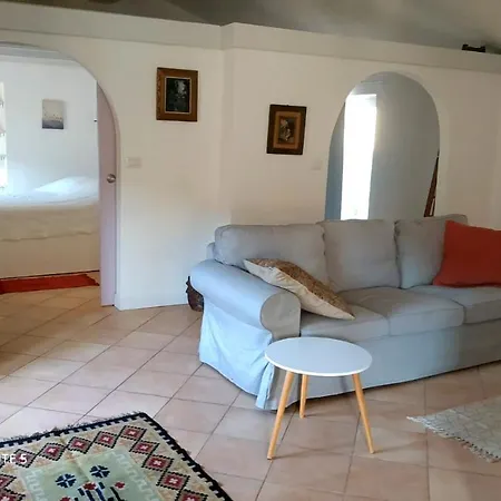 Maison Denise Apartment